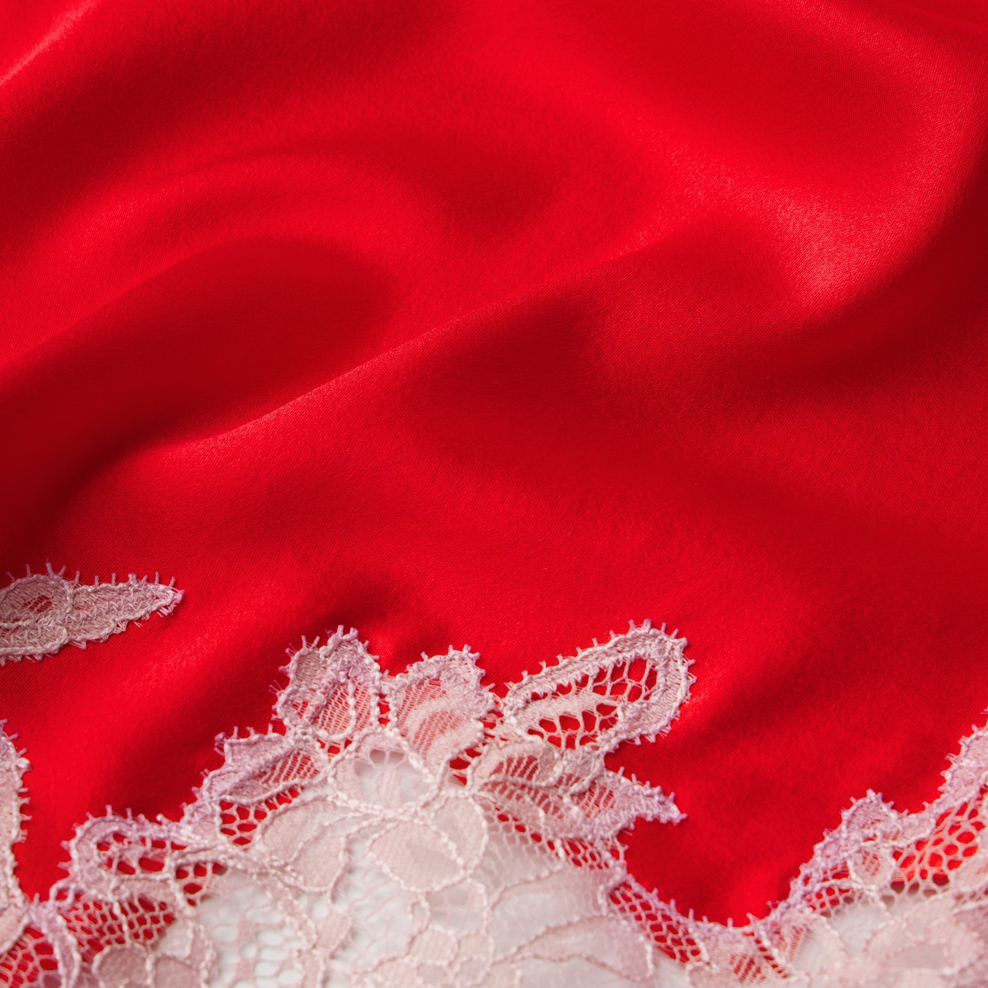 SILK LACE UNLINED DEMI BRA | RUBY CONTRAST